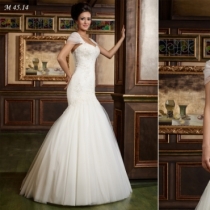 Rochie de mireasa model sirena Colectia 2014
