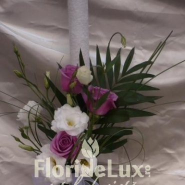 Lumanari de cununie cu lisianthus, trandafiri si orhidee