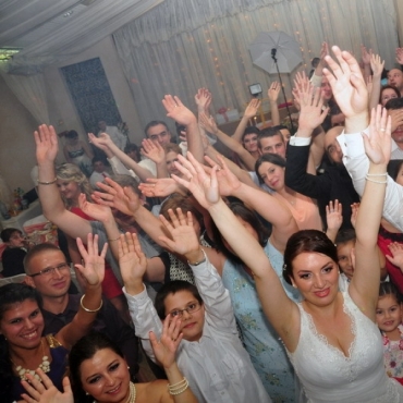 DJ Nunti, sonorizare, MC, Lumini, 